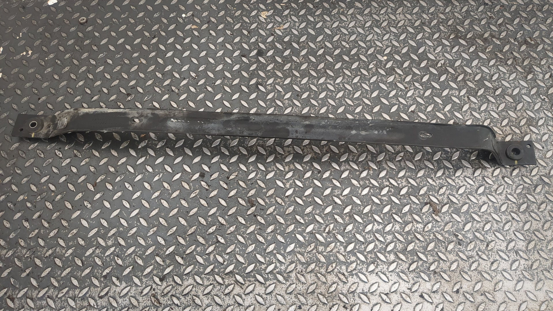 Балка подрадиаторная