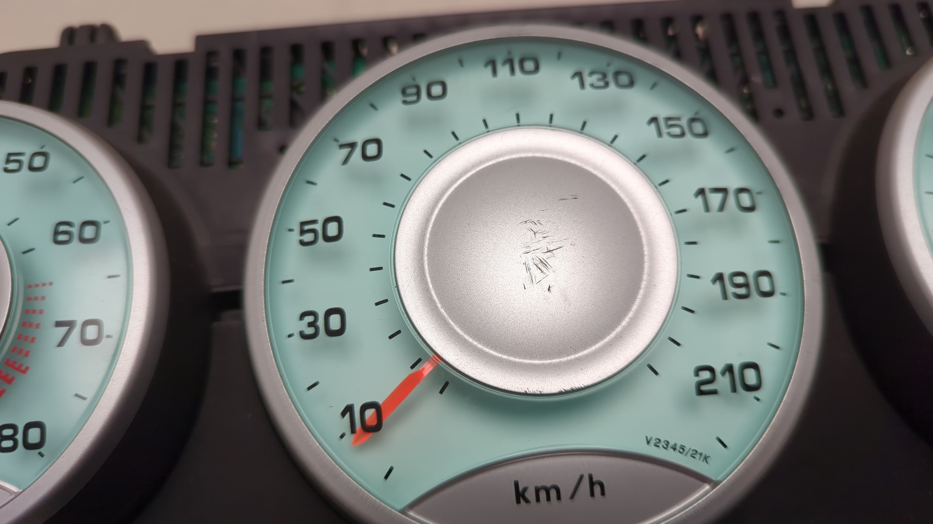 Панель приборов