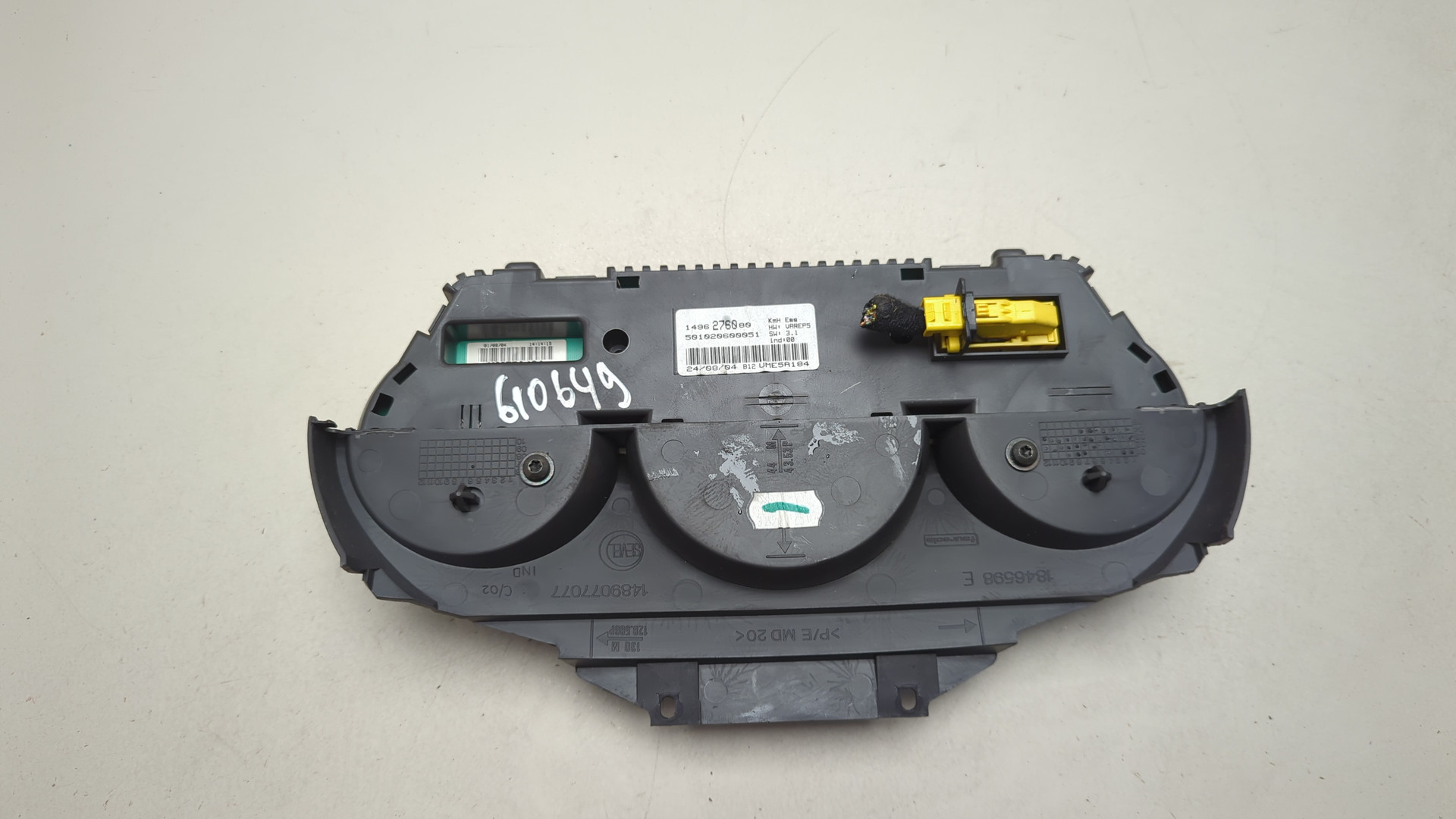 Панель приборов