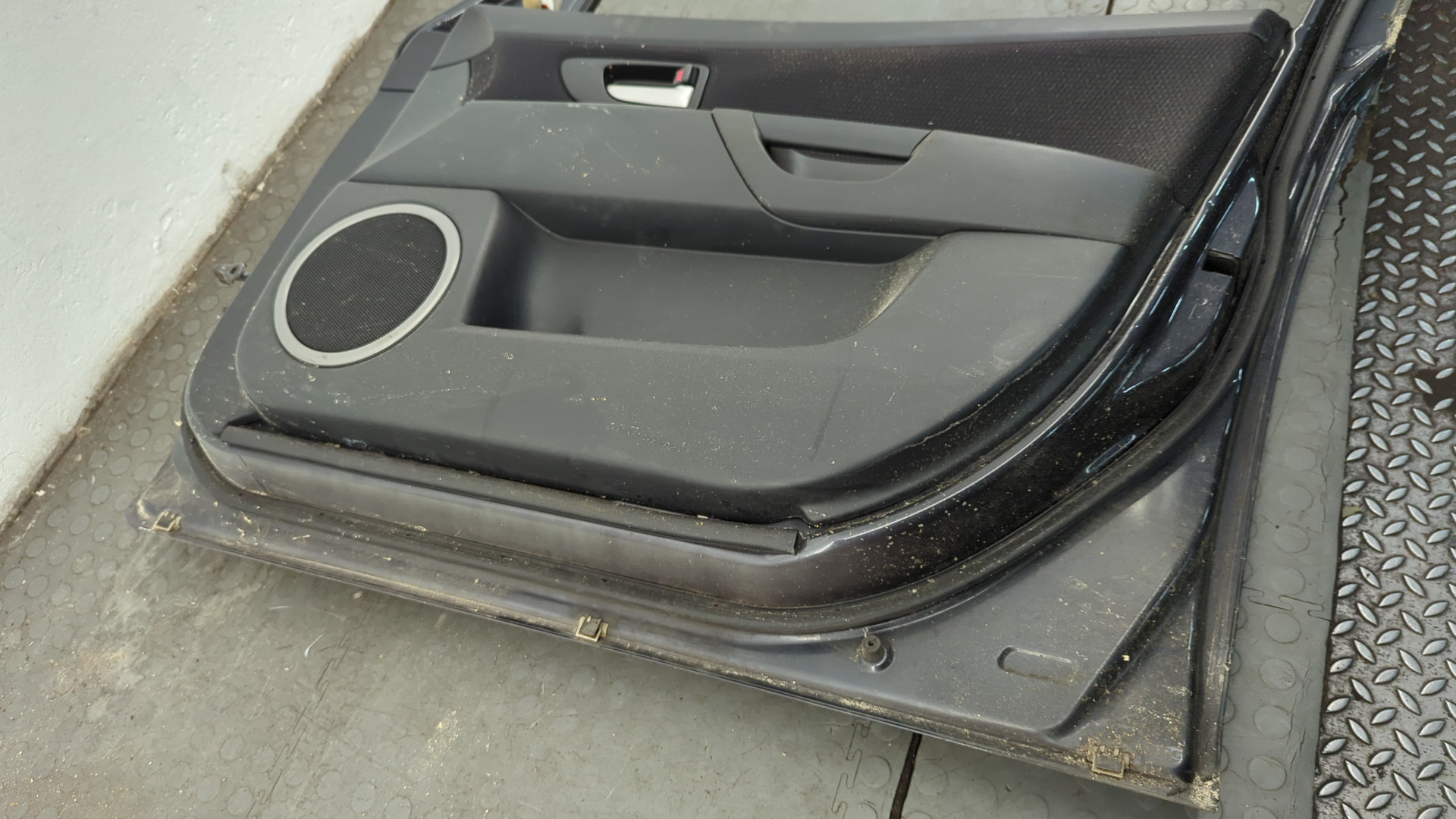 Дверь передняя правая