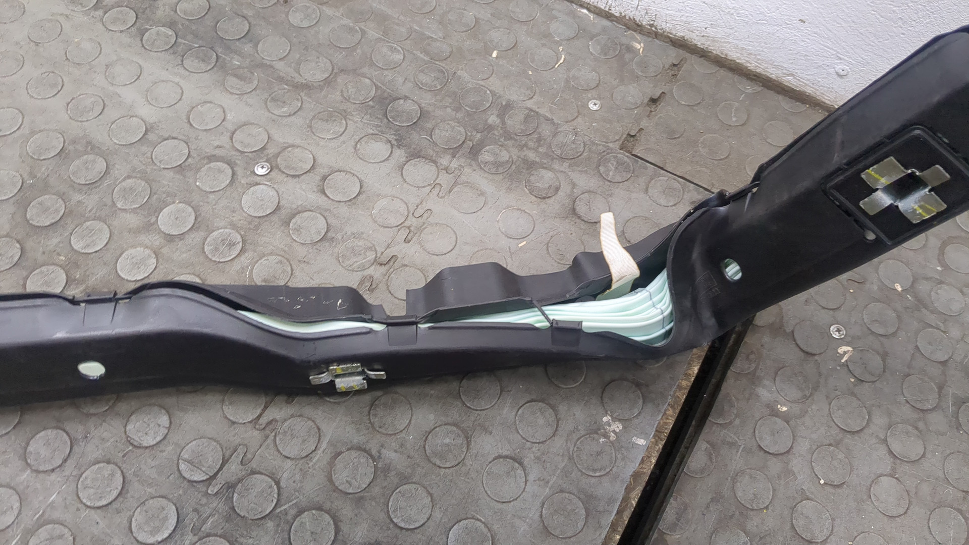 Подушка безопасности боковая (шторка)