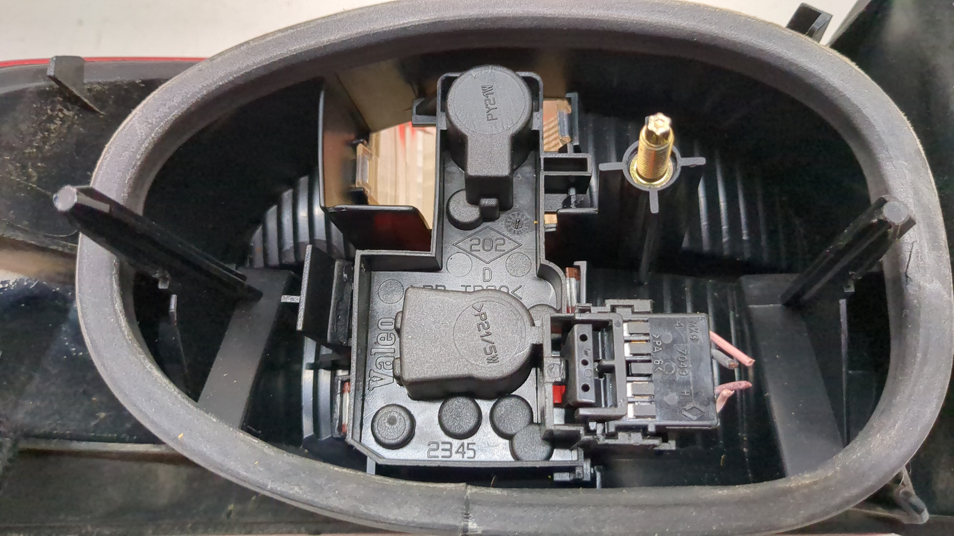 Фонарь задний правый