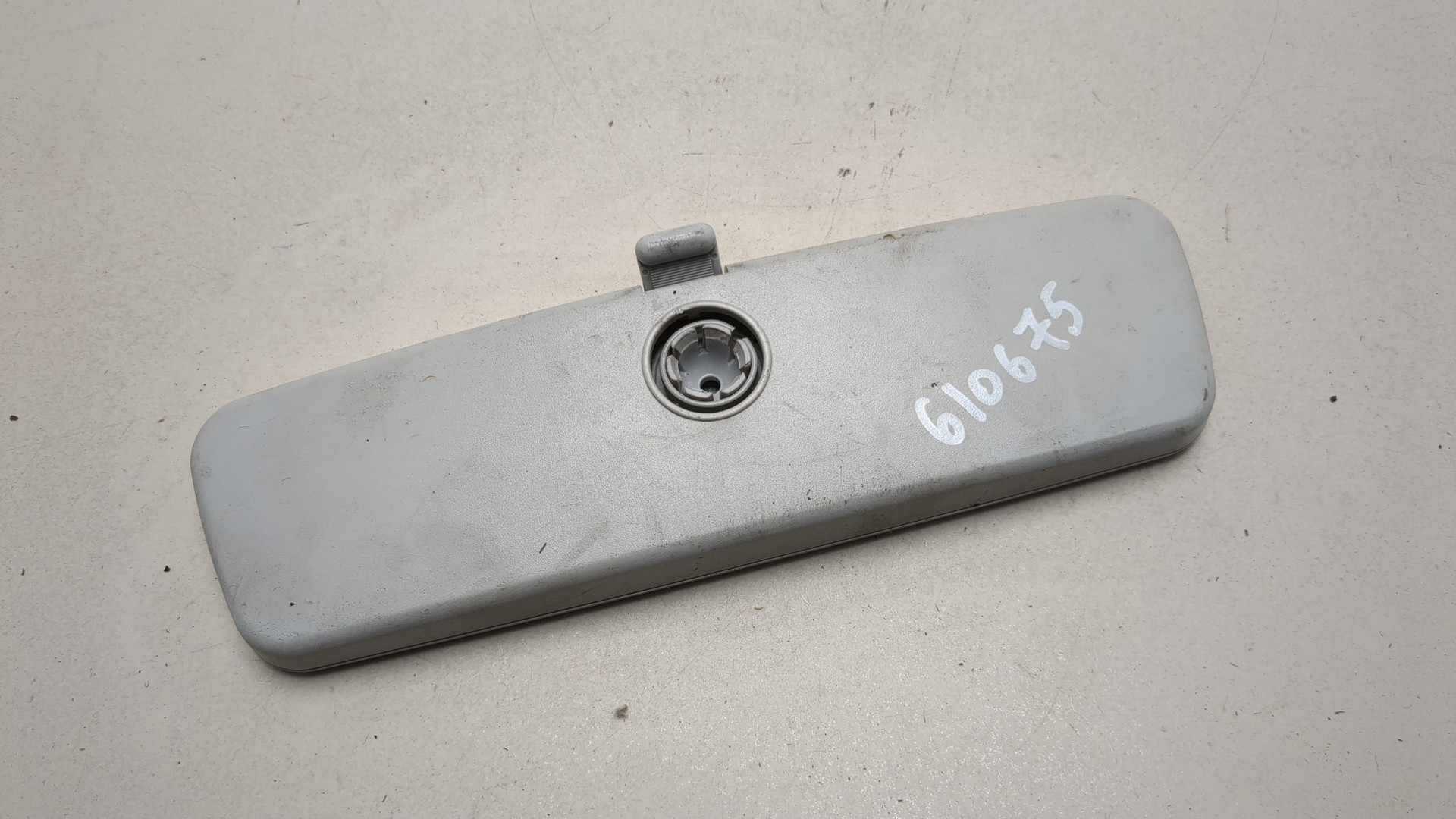 Зеркало заднего вида