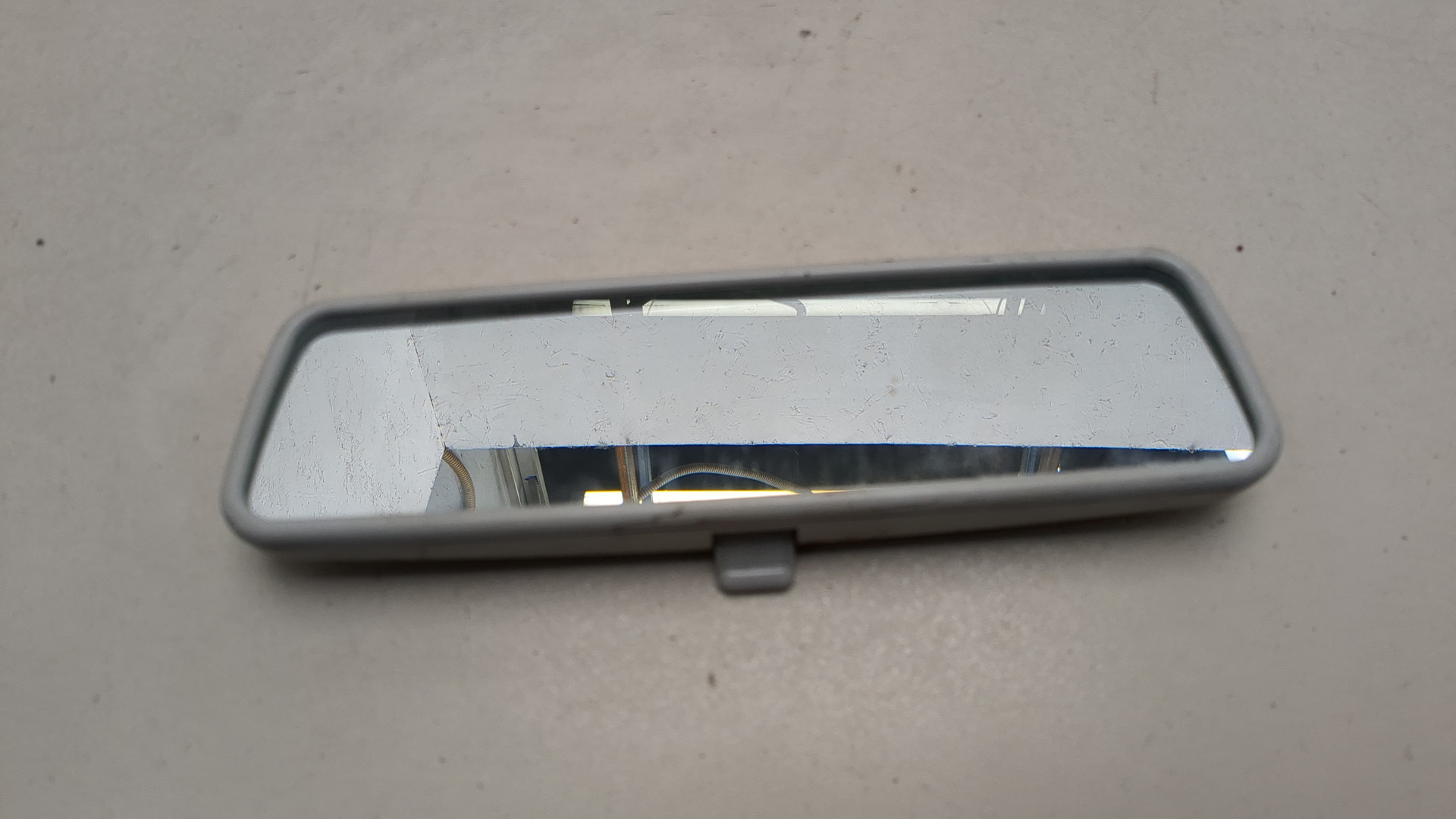 Зеркало заднего вида