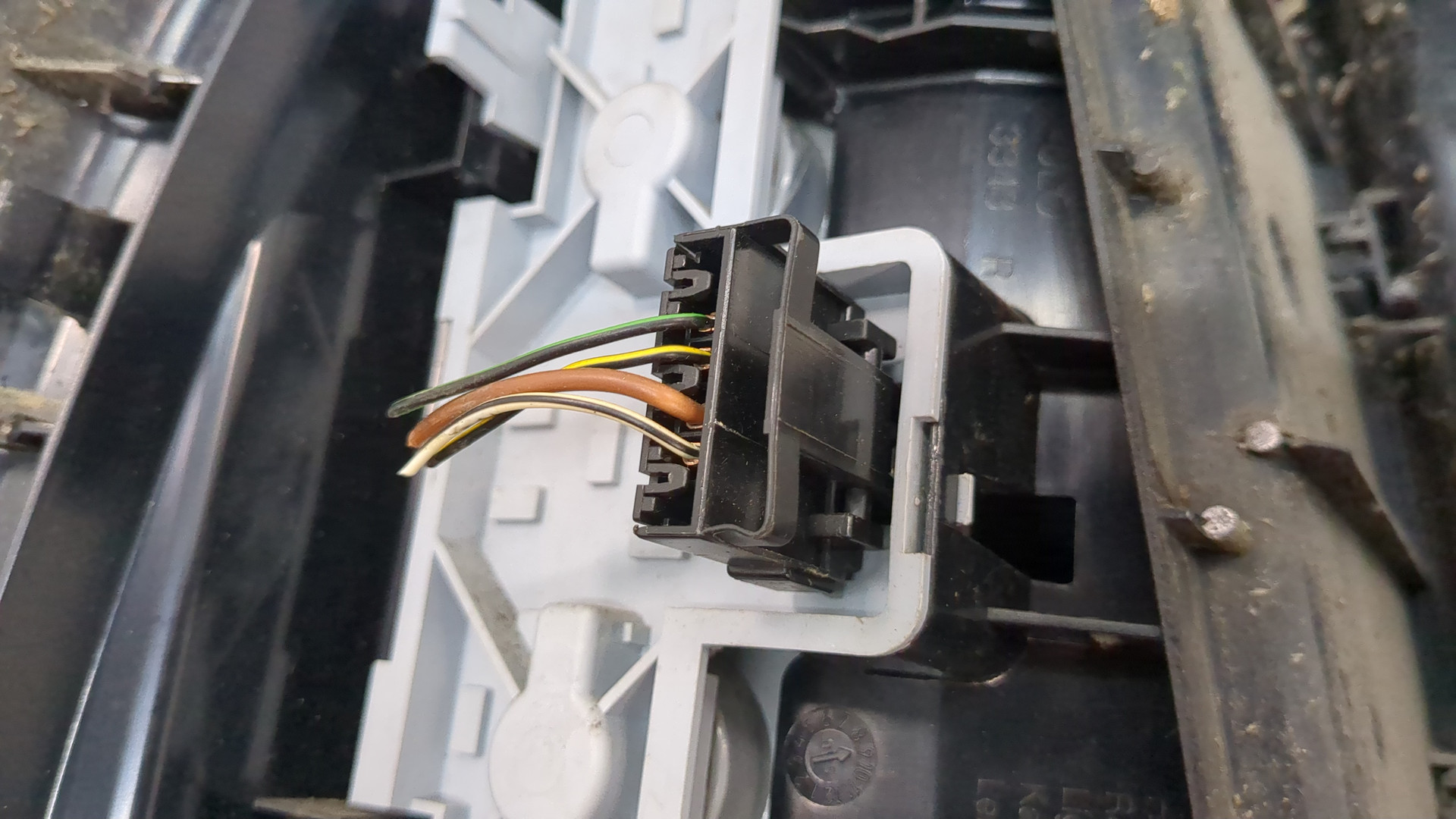 Фонарь задний правый