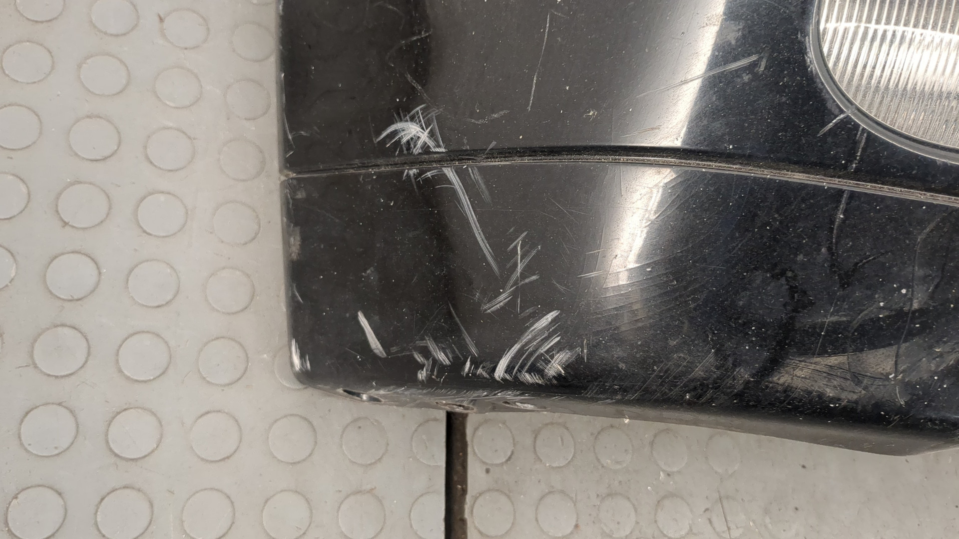 Бампер передний