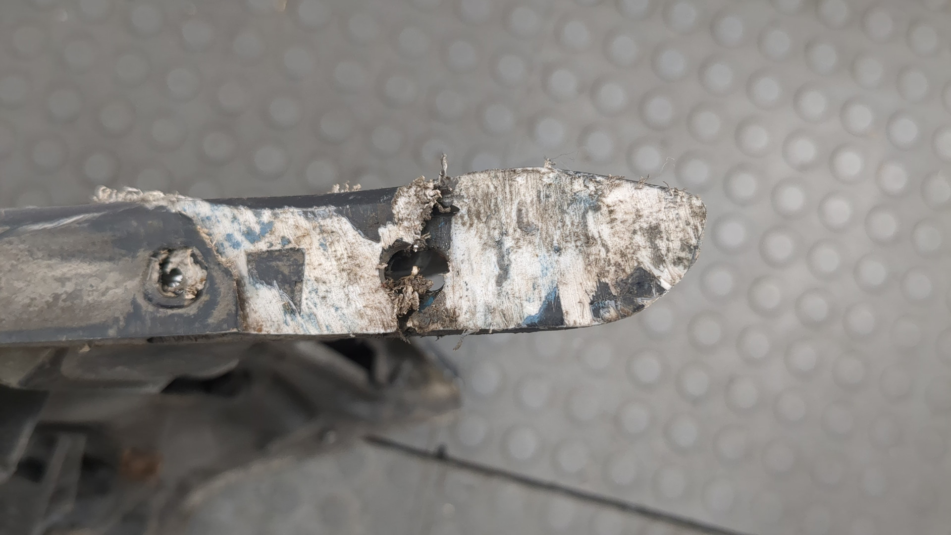 Бампер передний