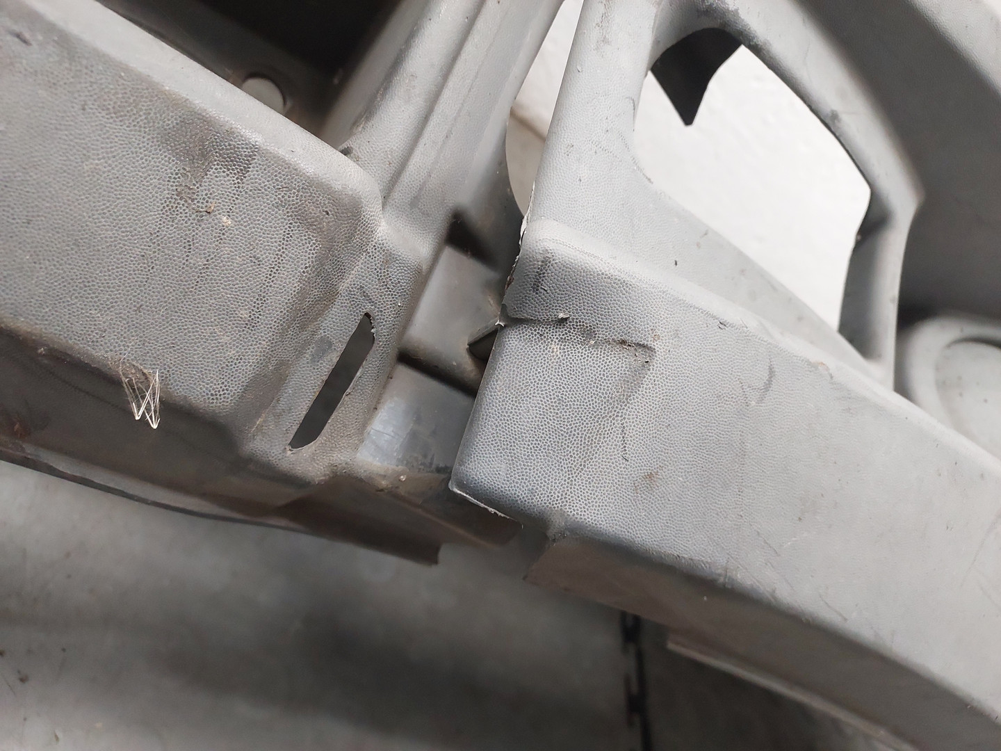 Бампер передний