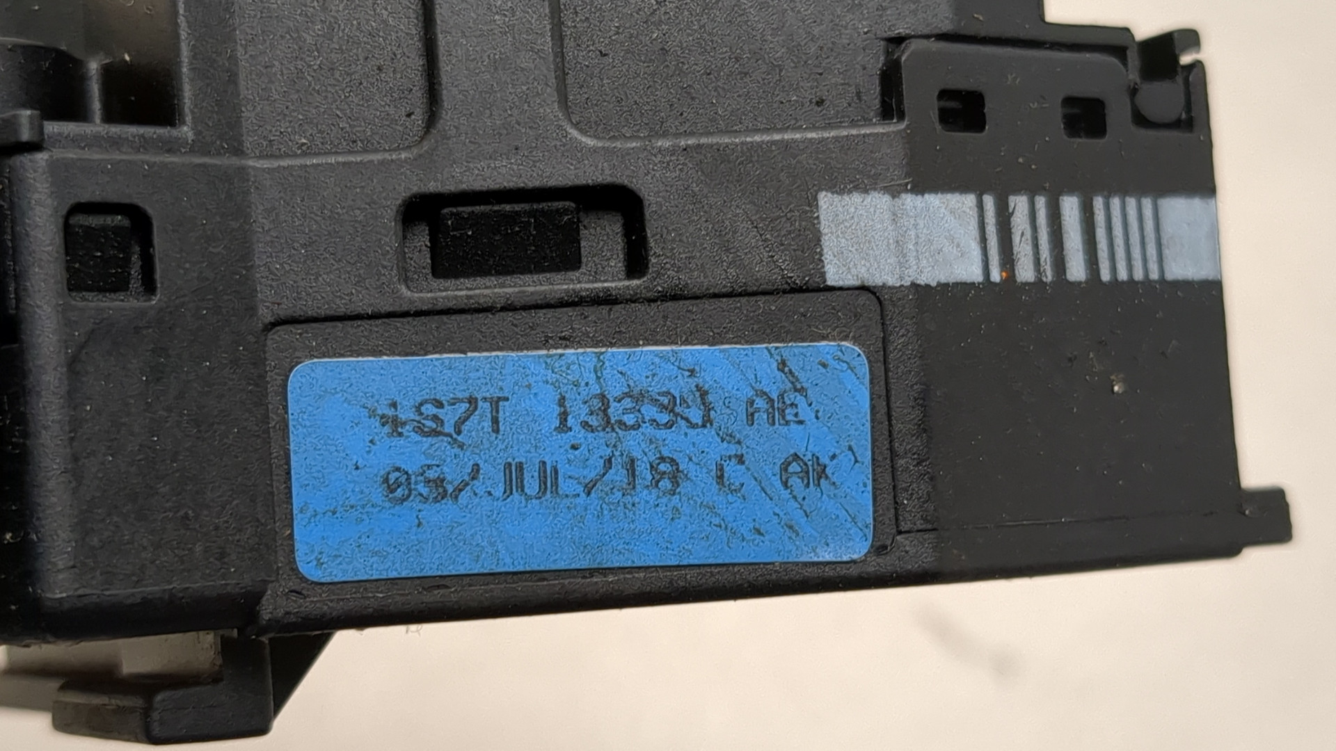 Переключатель поворотов подрулевой