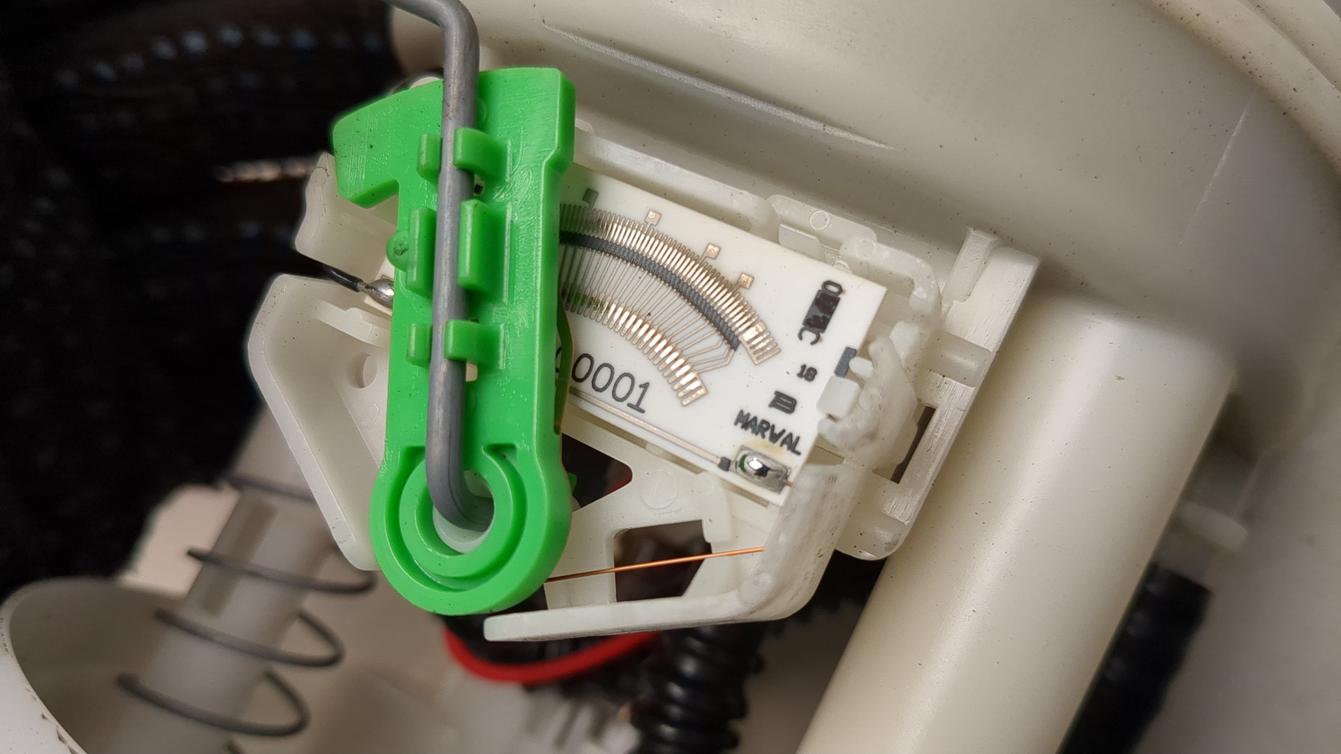 Насос топливный электрический