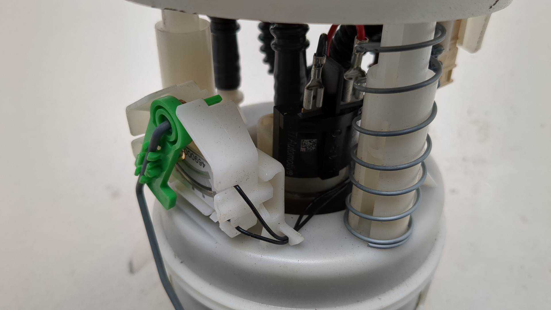 Насос топливный электрический