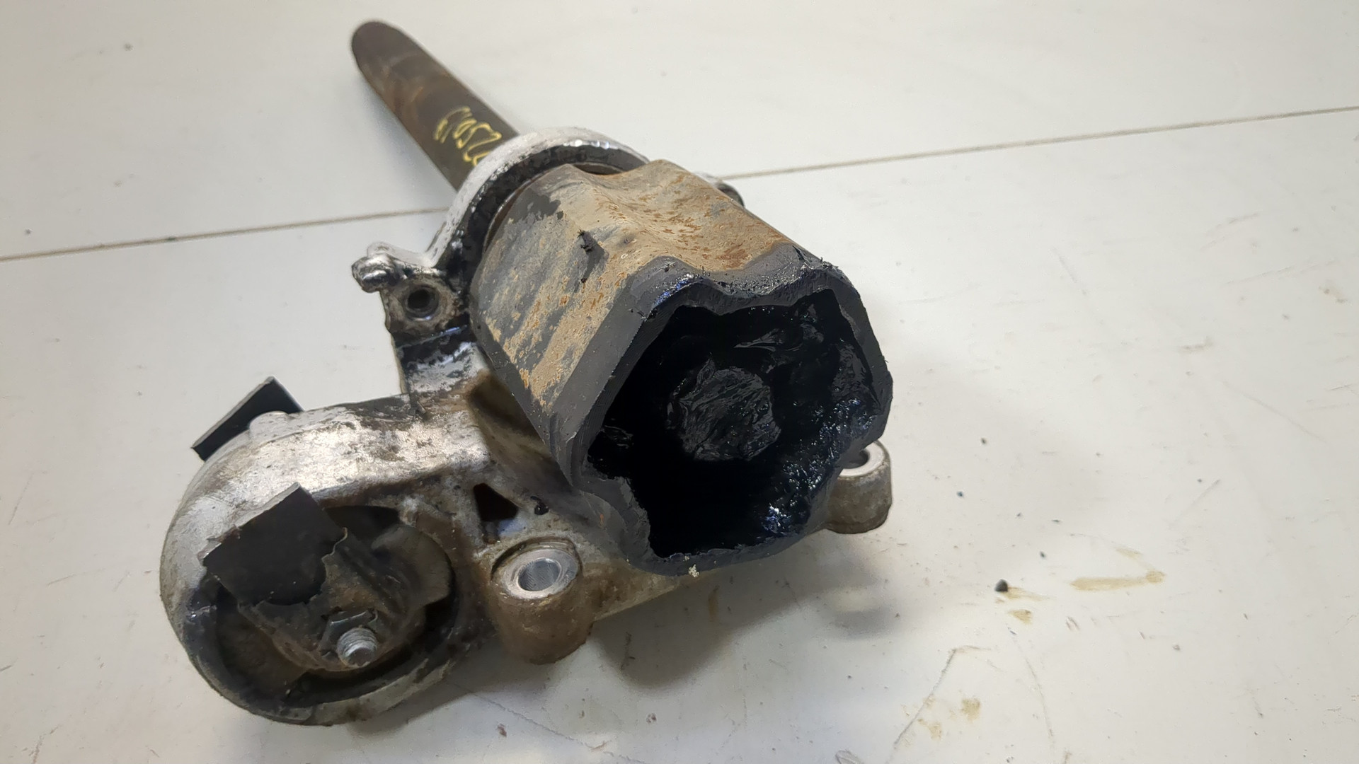 Полуось передняя правая