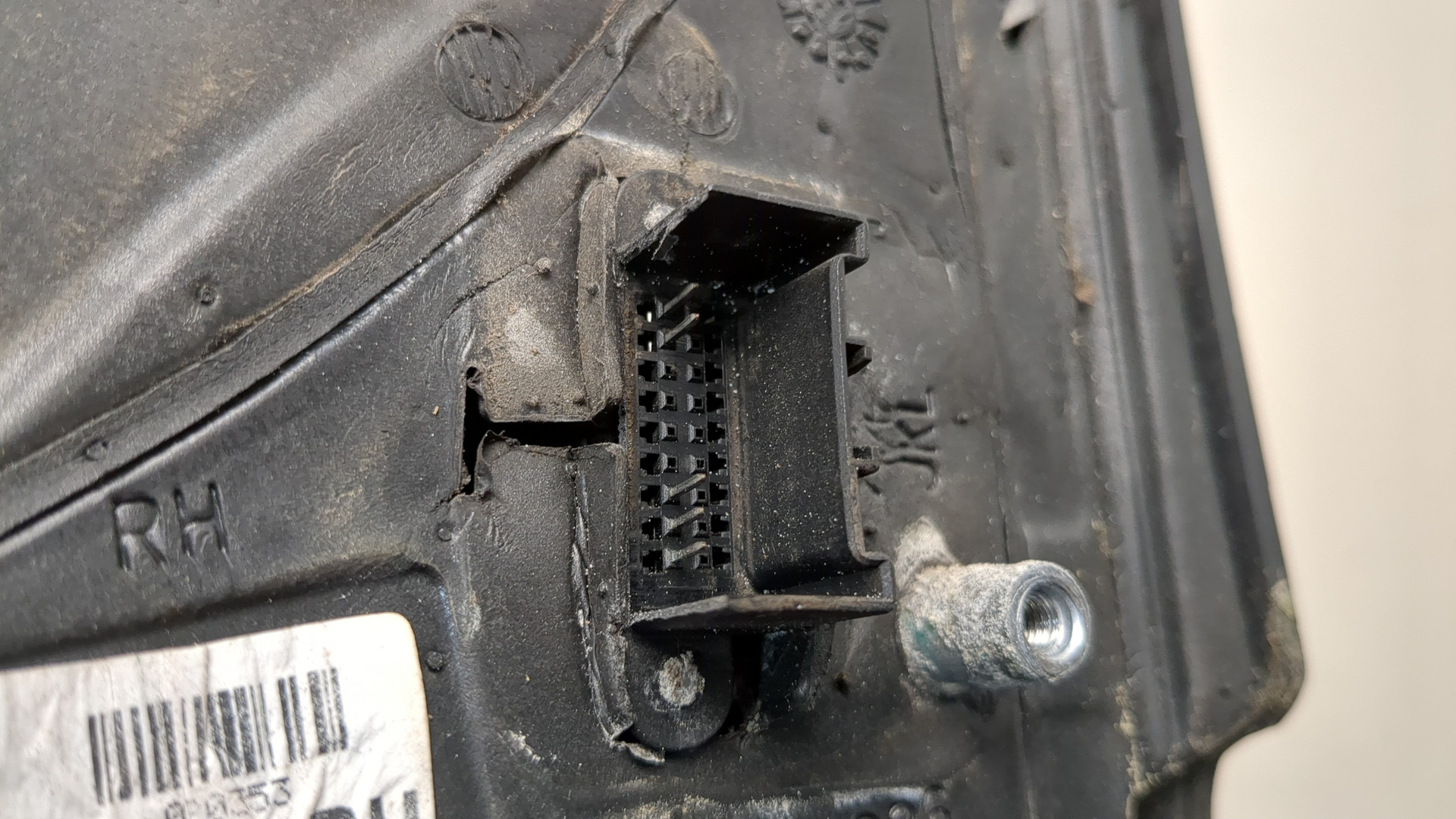 Зеркало правое электрическое