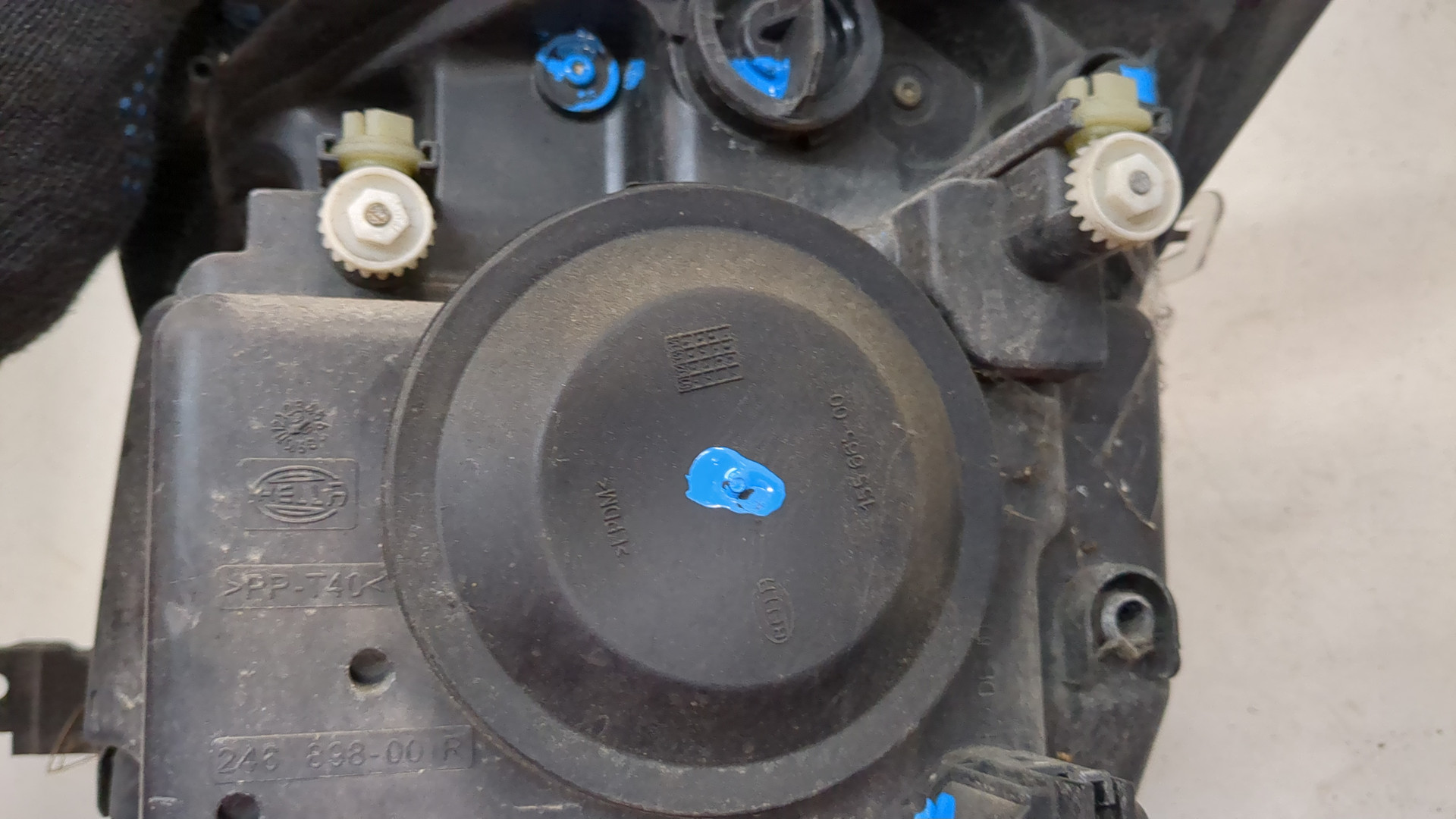 Фара правая