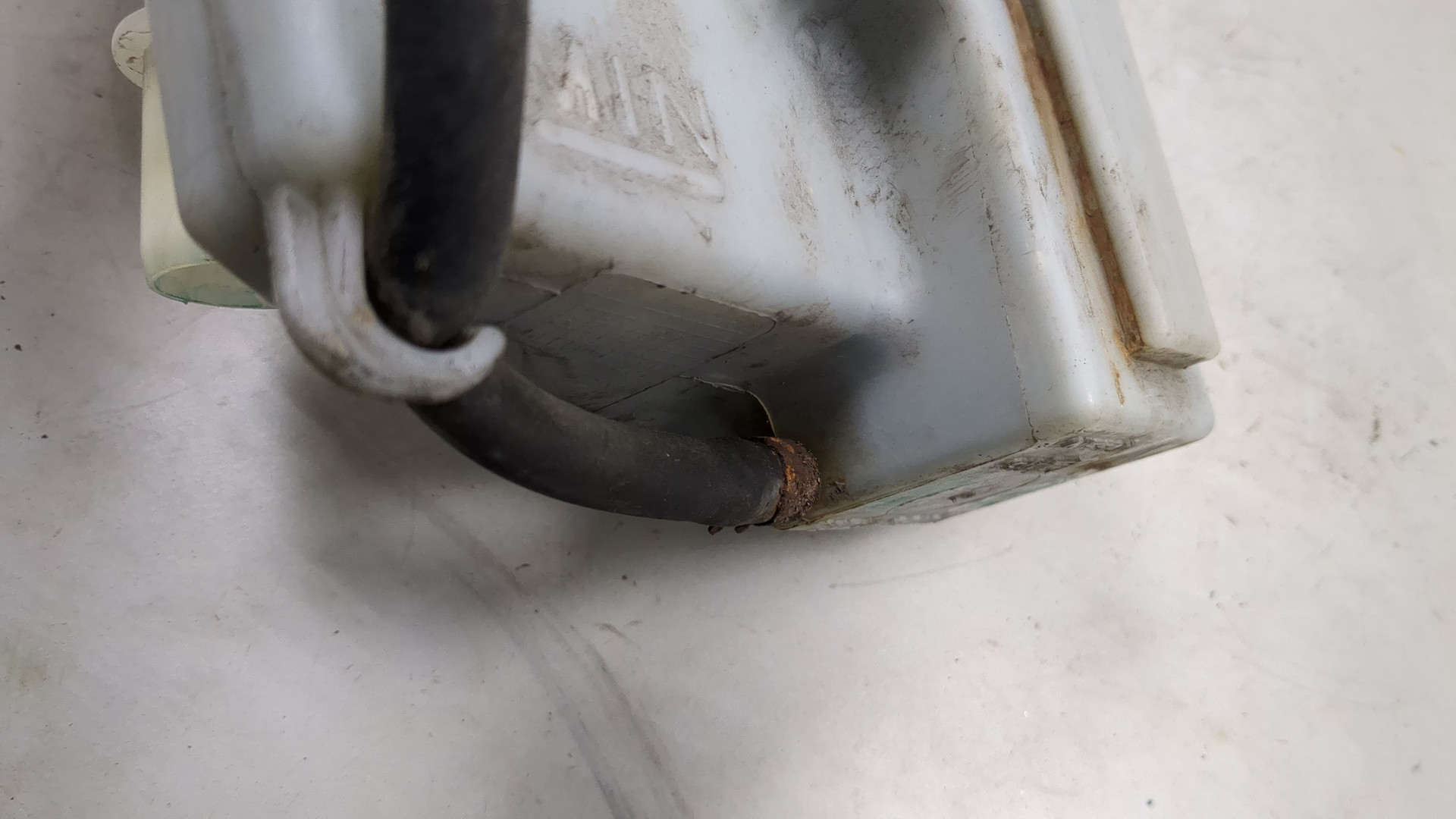 Бачок расширительный