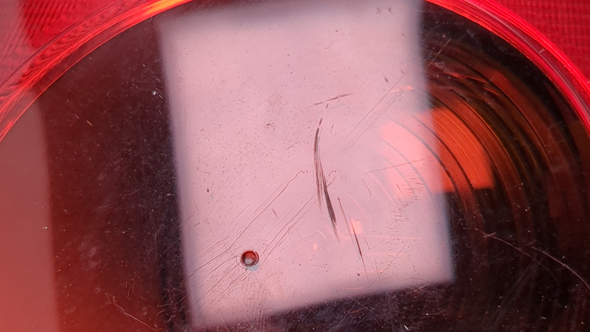 Фонарь задний правый