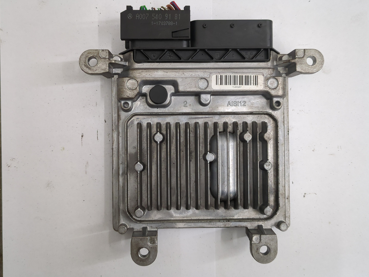 Блок управления двигателем