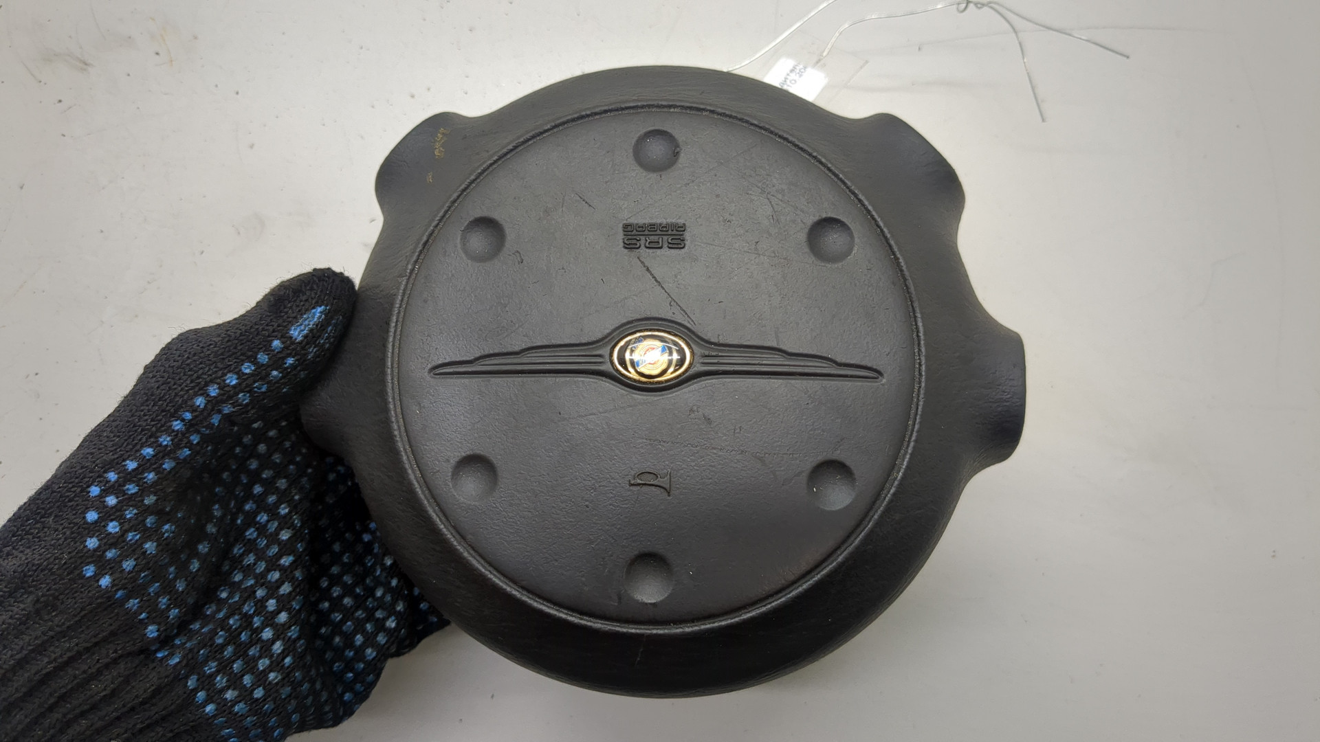 Подушка безопасности в рулевое колесо