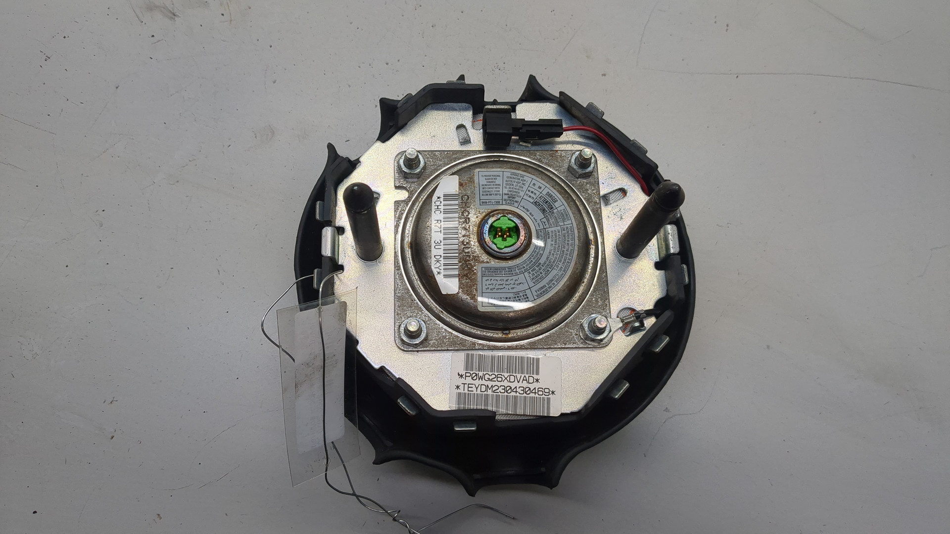 Подушка безопасности в рулевое колесо