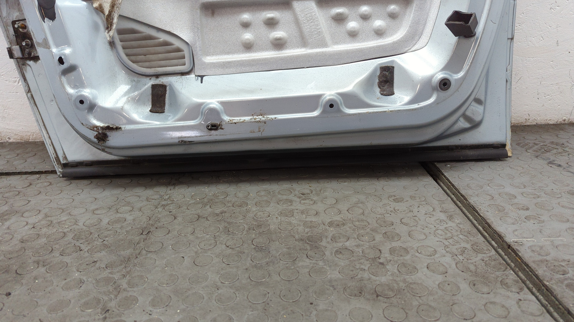 Дверь передняя правая