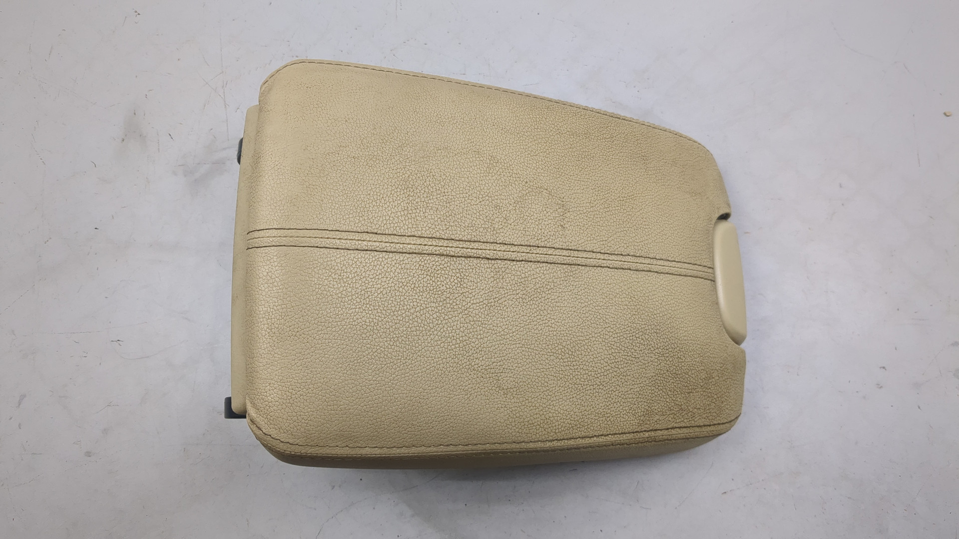 Подлокотник