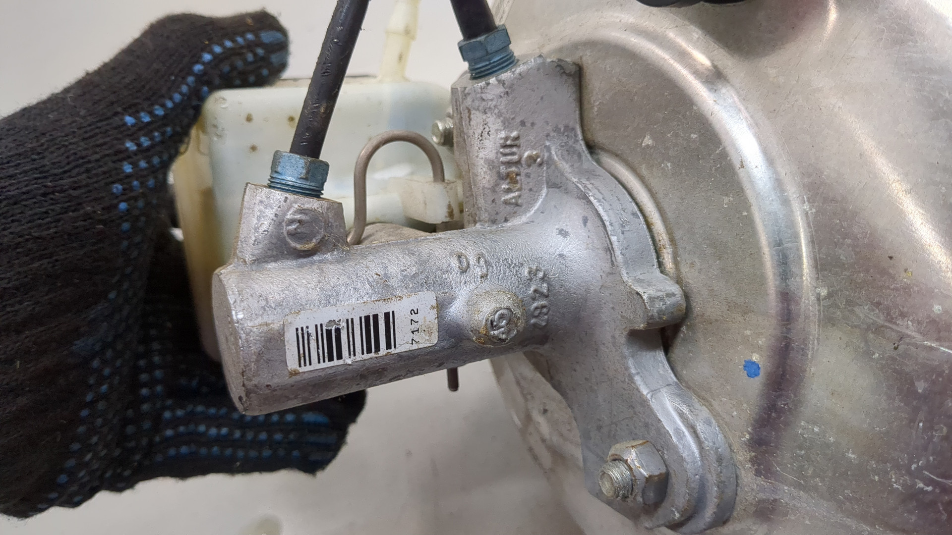 Цилиндр тормозной главный