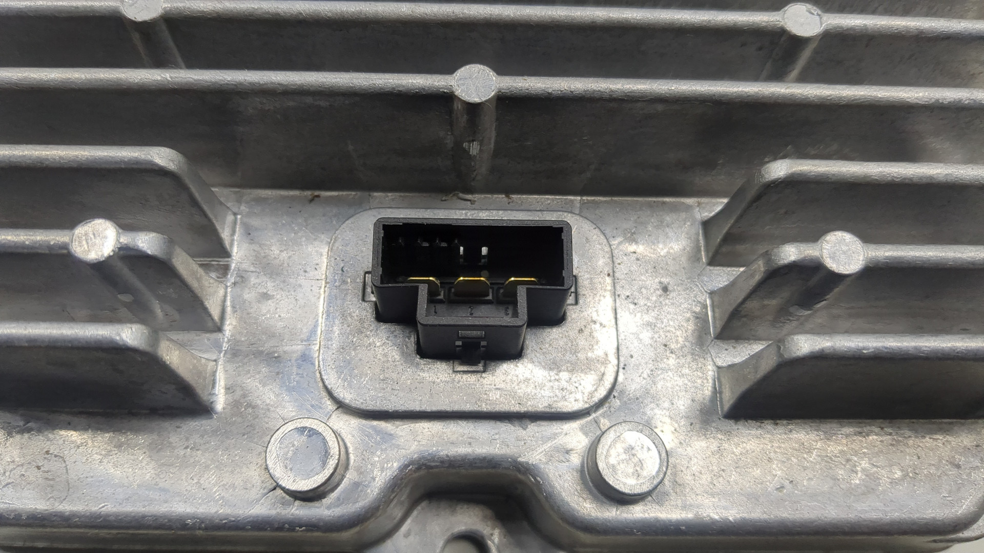 Преобразователь напряжения (адаптер)