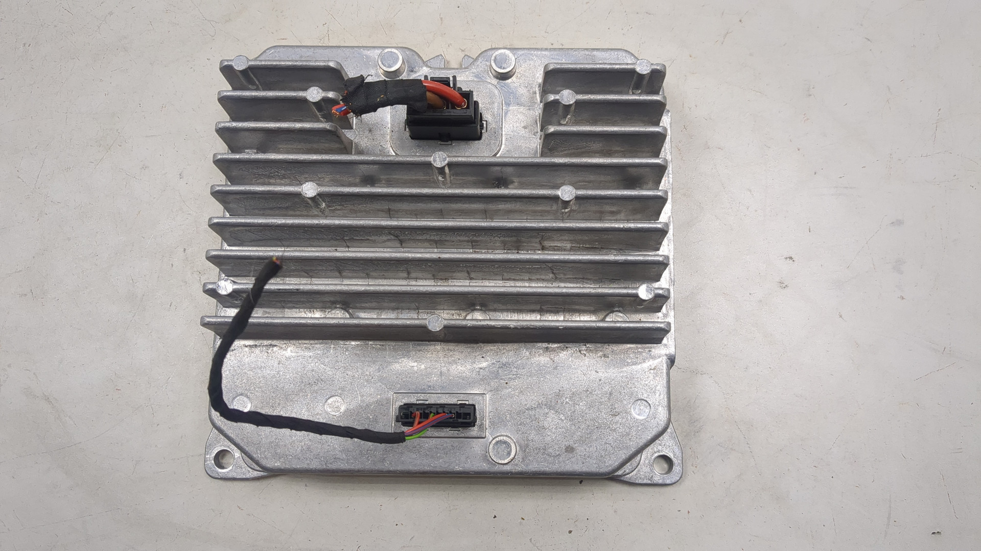 Преобразователь напряжения (адаптер)