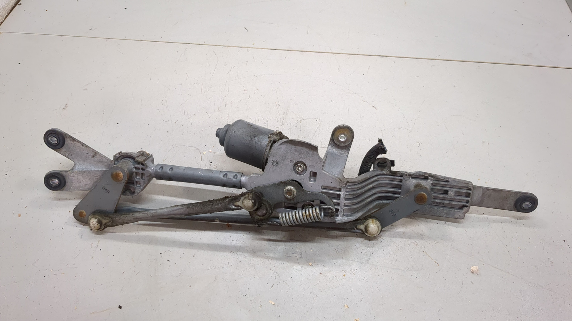 Трапеция стеклоочистителей