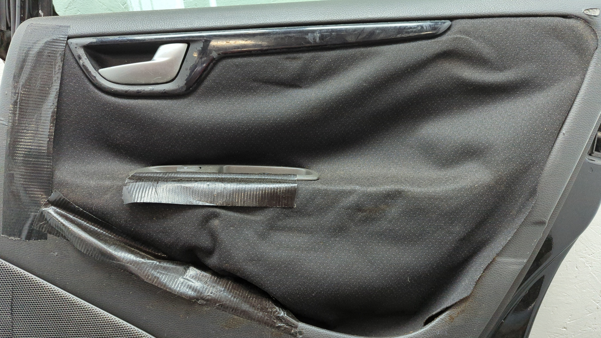 Дверь задняя правая