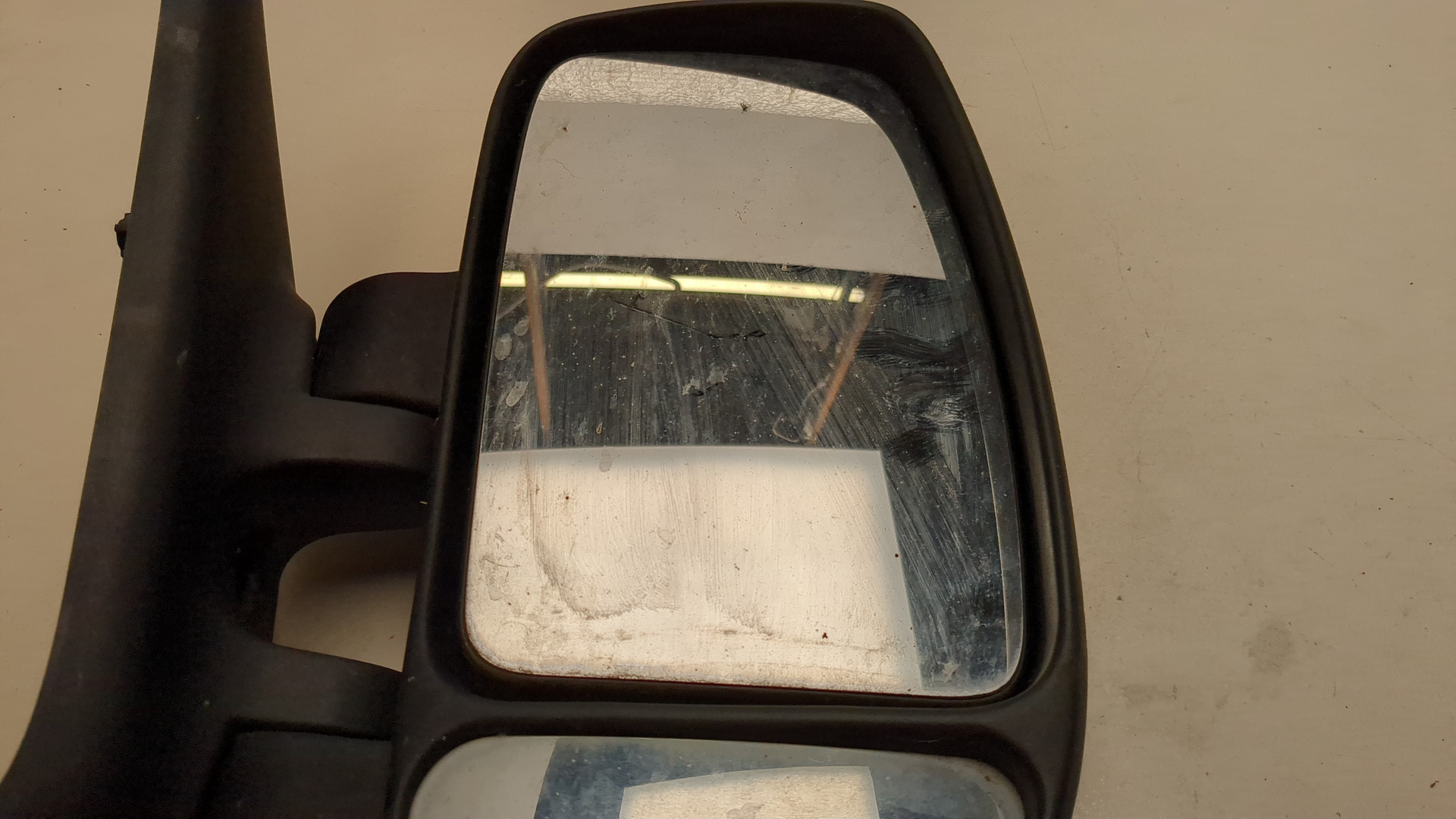 Зеркало правое электрическое