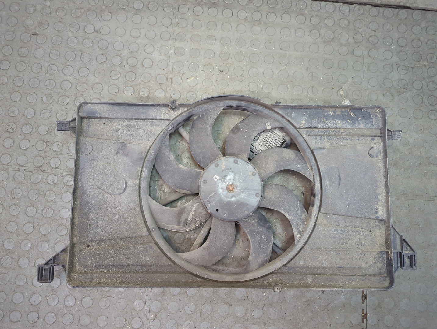 Вентилятор радиатора