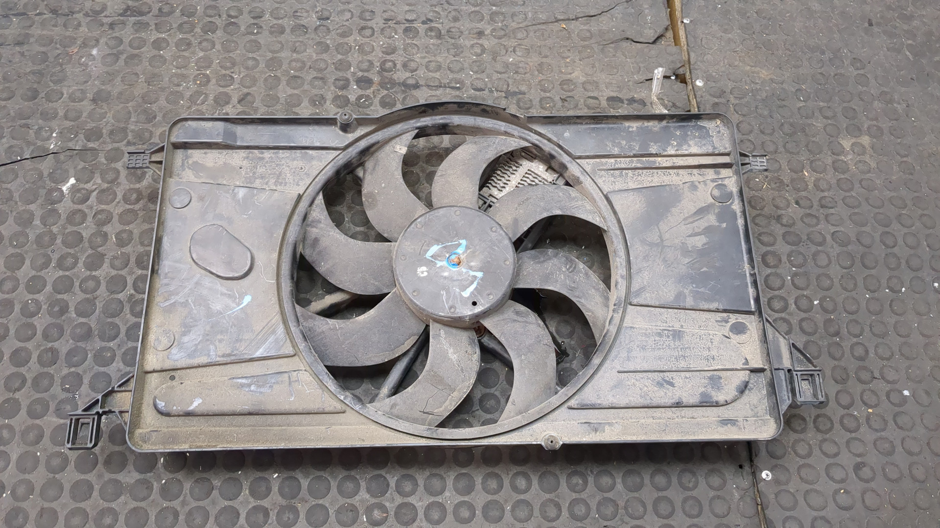 Вентилятор радиатора