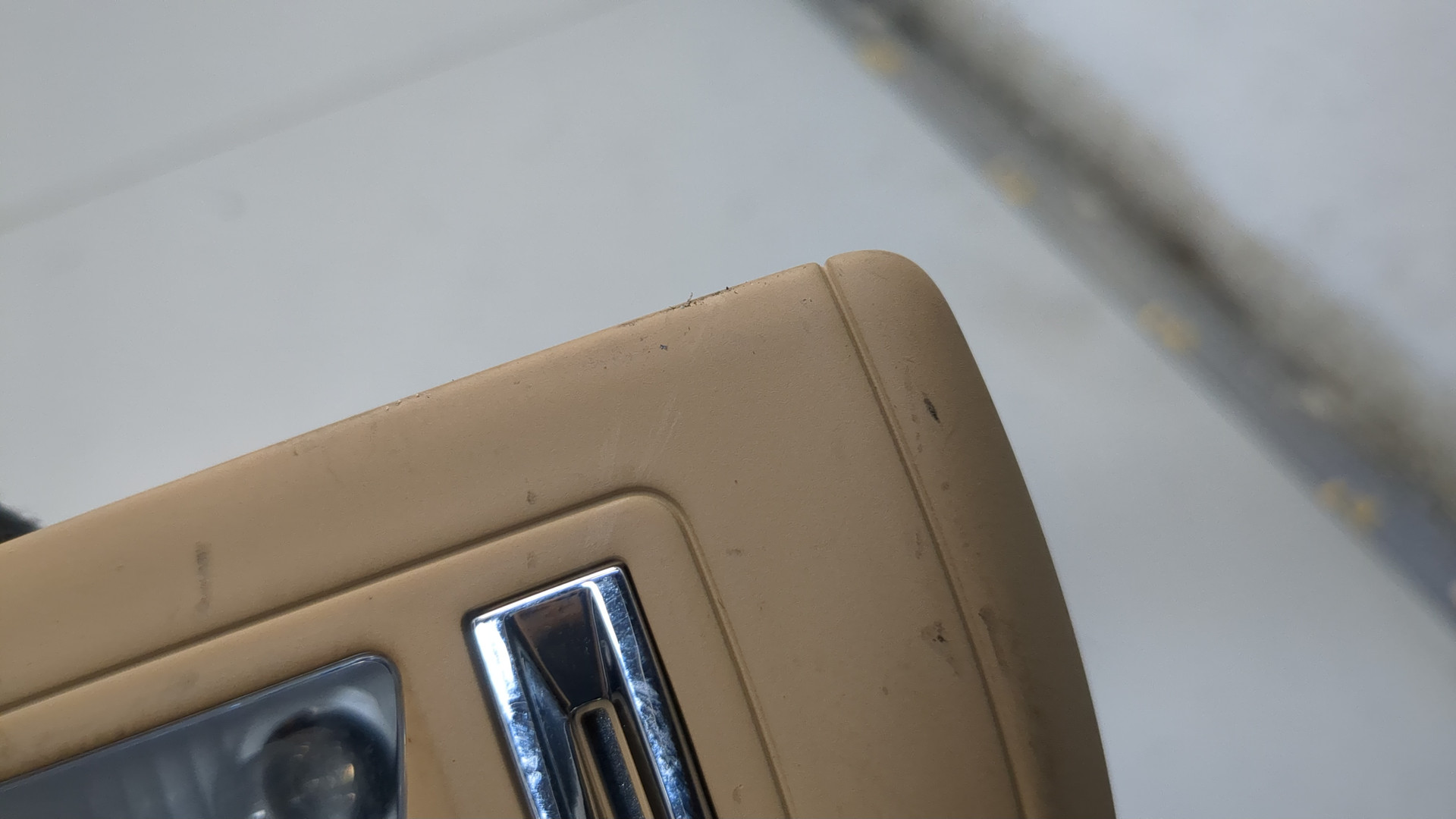 Плафон салонный