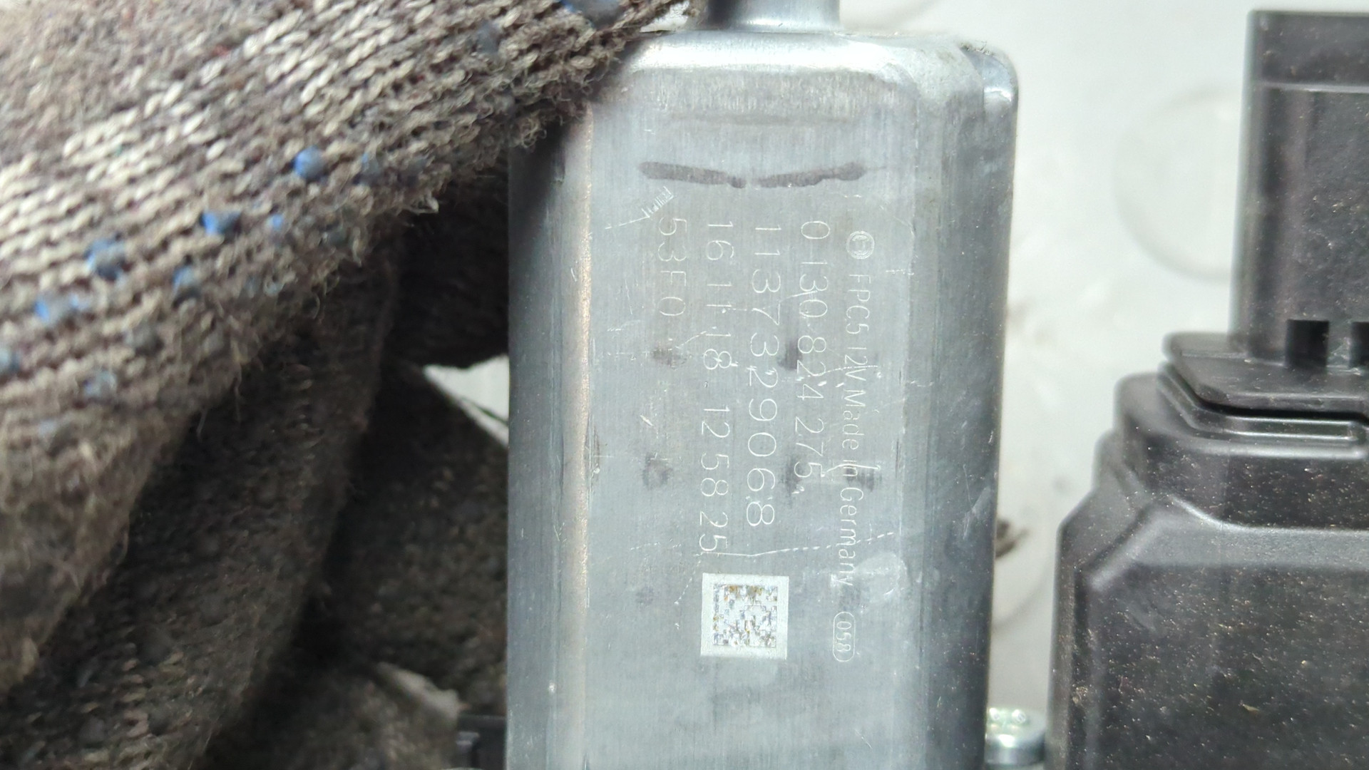 Стеклоподъемник электр. передний левый