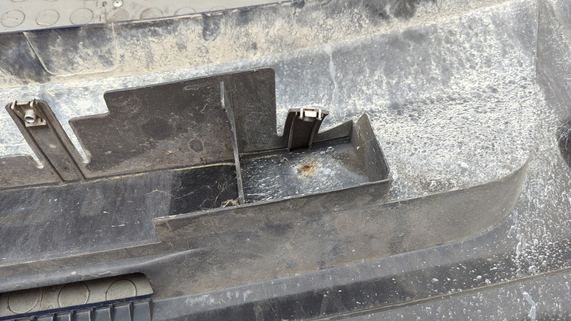 Бампер задний