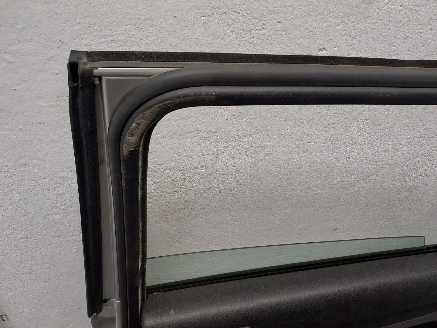 Дверь задняя правая