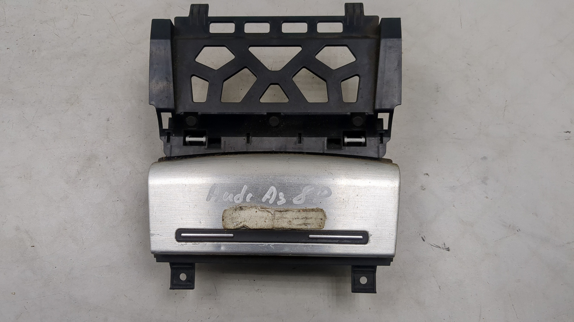 Пепельница