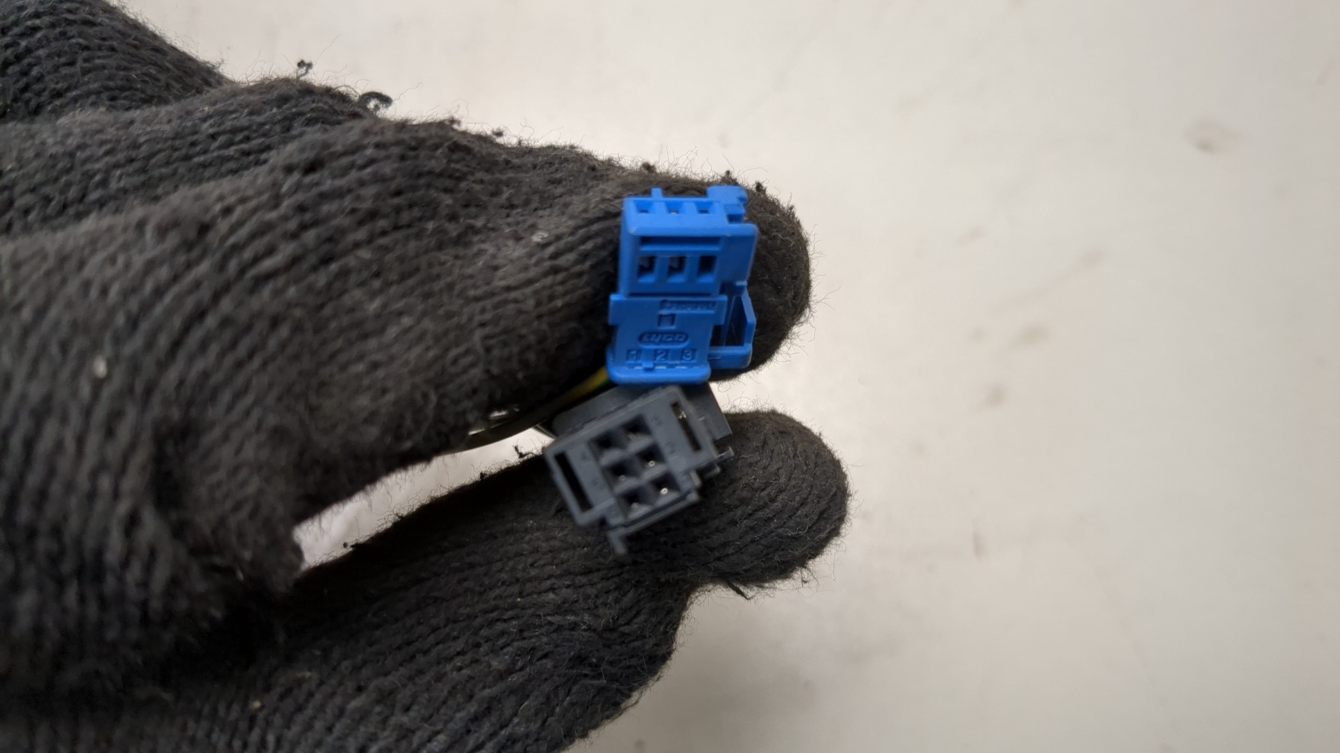 Зеркало правое электрическое