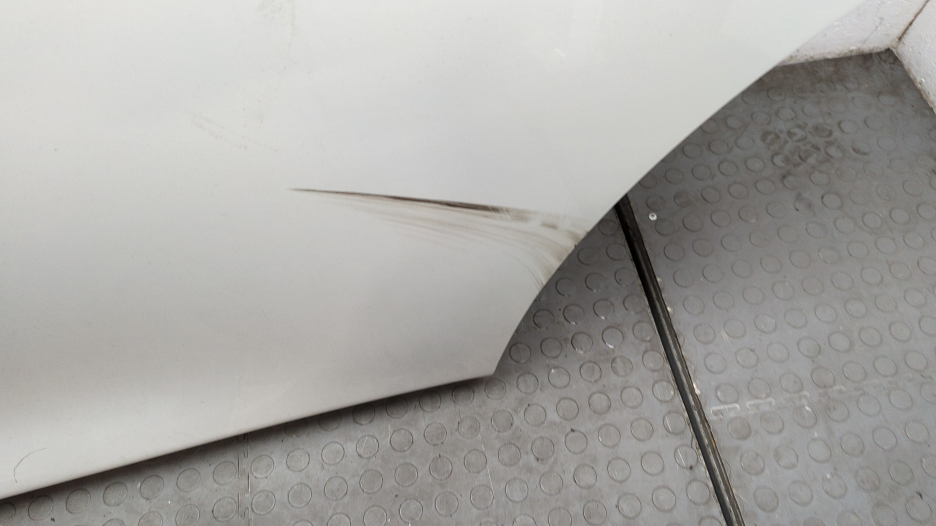 Дверь задняя левая