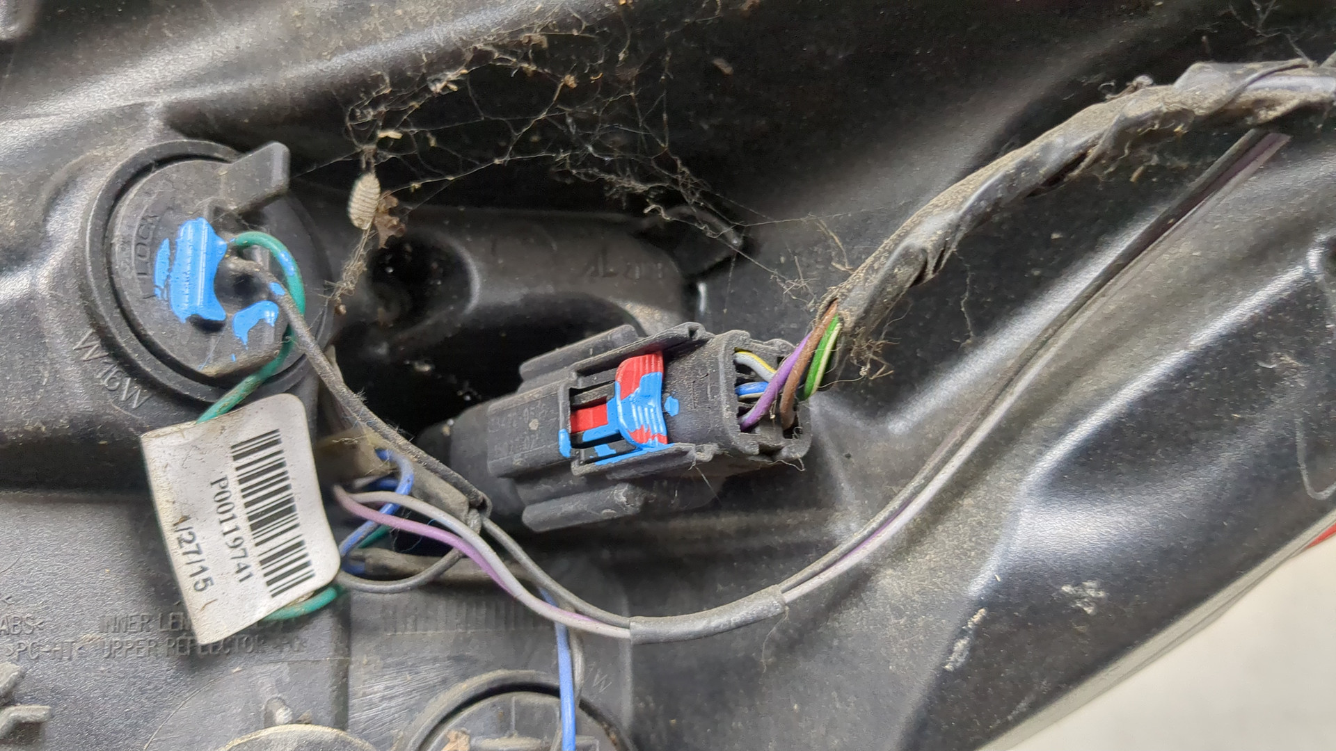 Фонарь задний левый