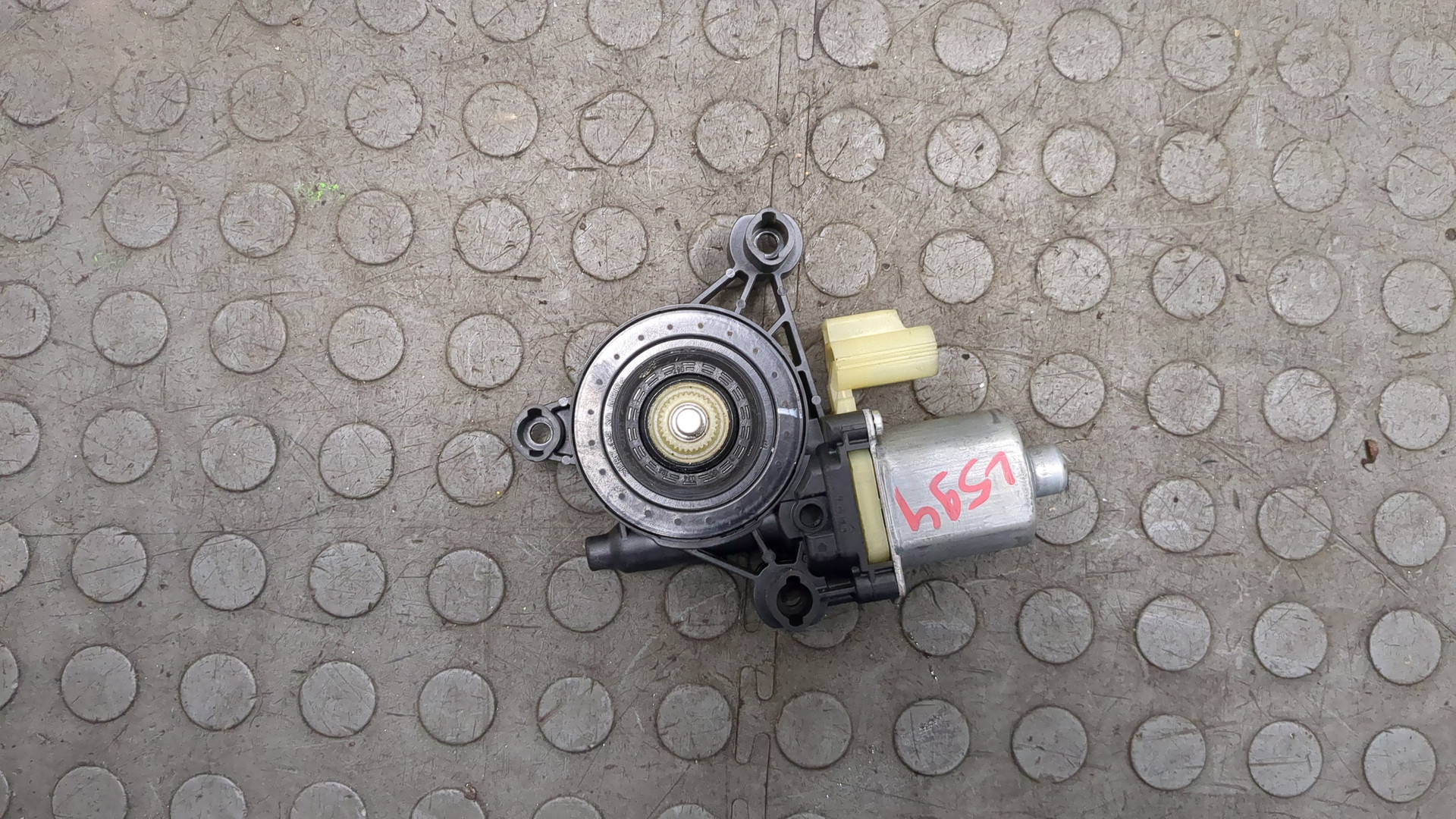 Моторчик стеклоподъемника