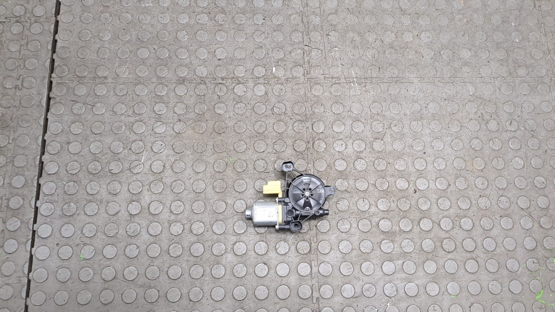 Моторчик стеклоподъемника