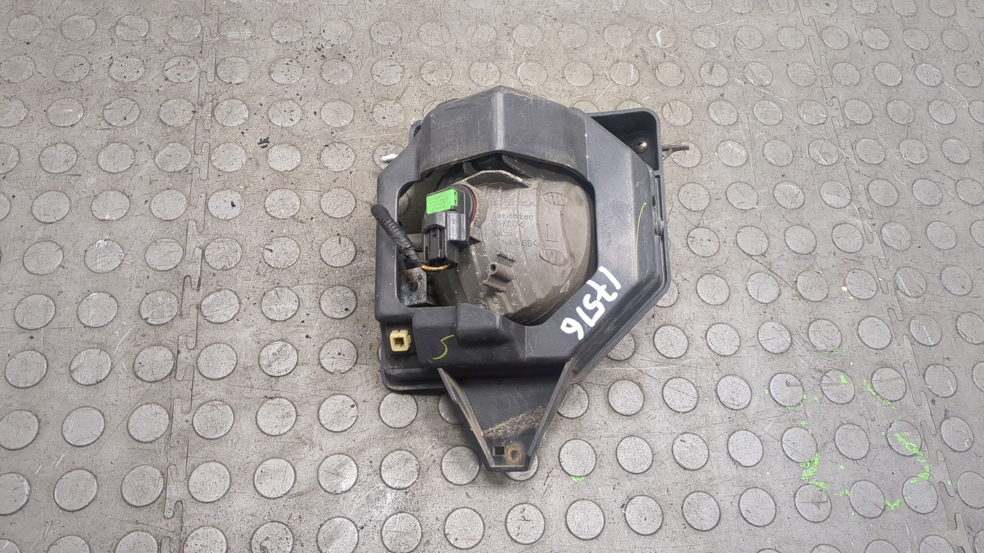 Фара противотуманная правая