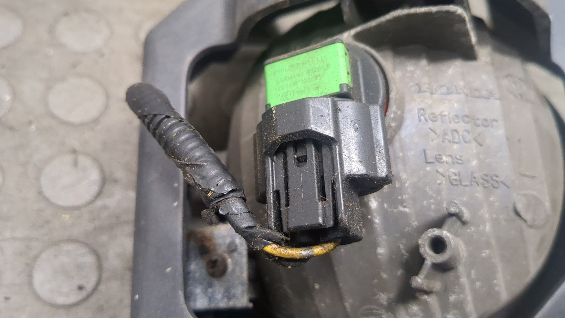 Фара противотуманная правая