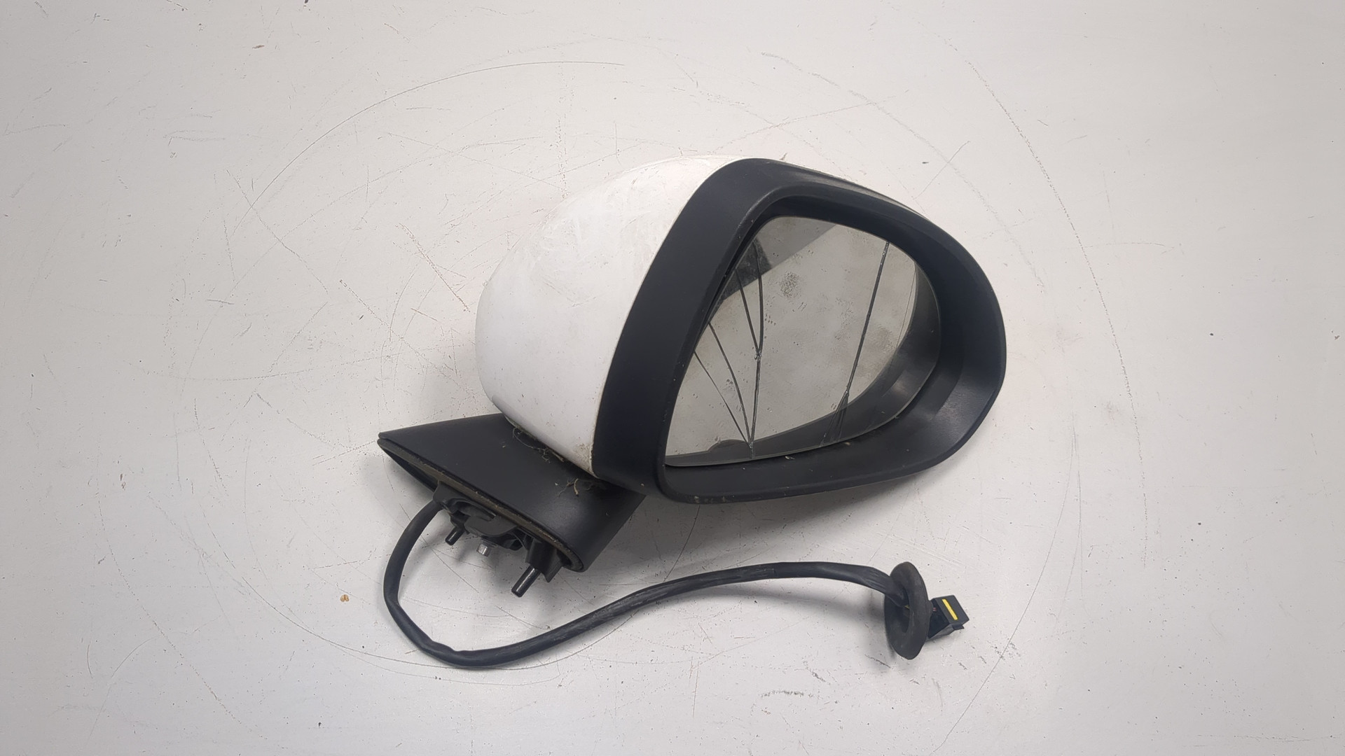 Зеркало правое электрическое