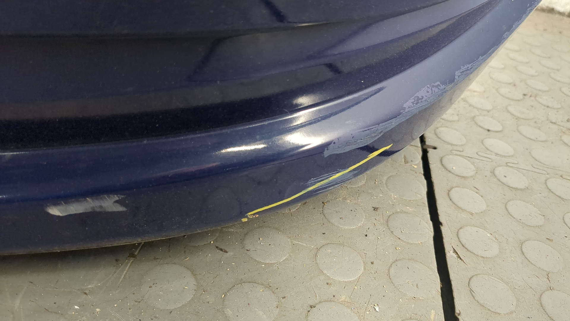 Бампер передний