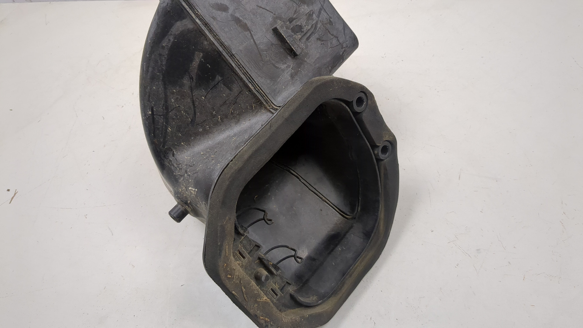 Воздухозаборник (внутри)