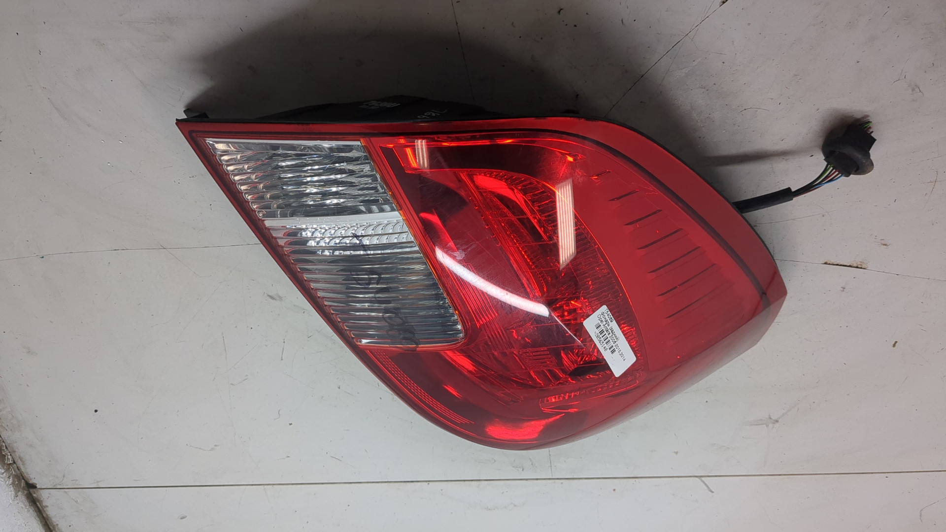 Фонарь задний левый