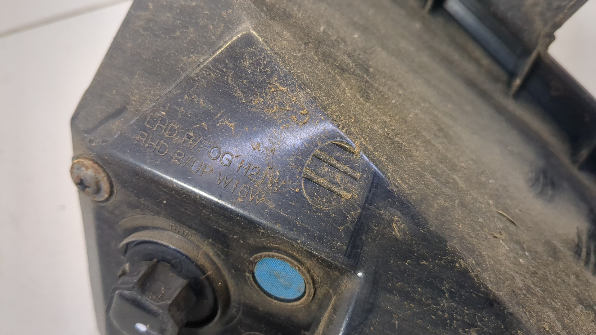 Фонарь задний левый